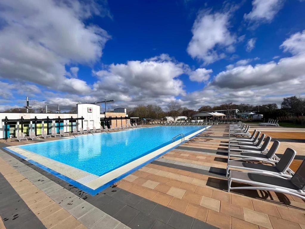 Luamar Holidays- Tattershall Lakes - Lancaster Crescent Hotell Eksteriør bilde